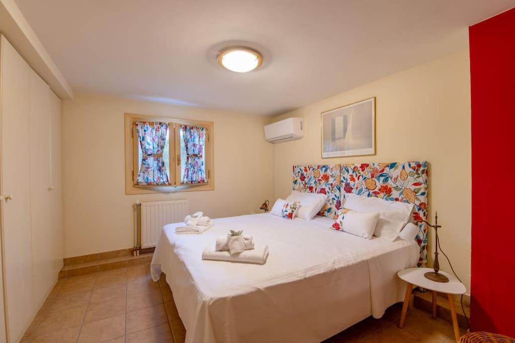 Villa Elmar Aegina Exteriör bild