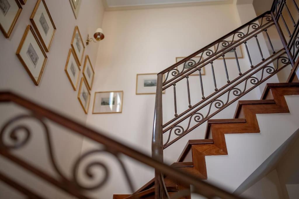 Villa Elmar Aegina Exteriör bild