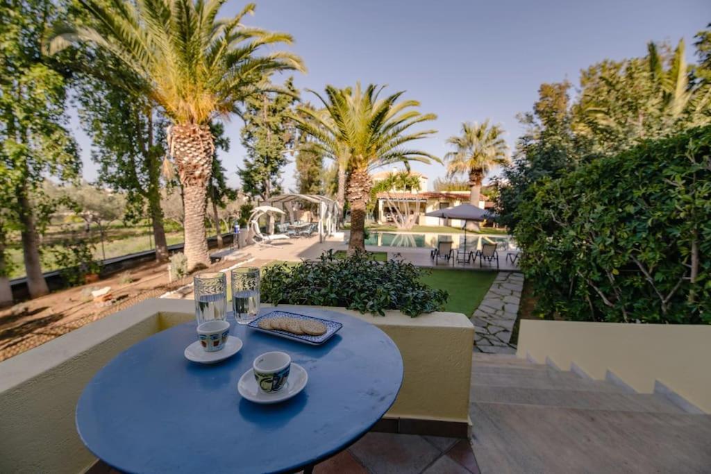 Villa Elmar Aegina Exteriör bild